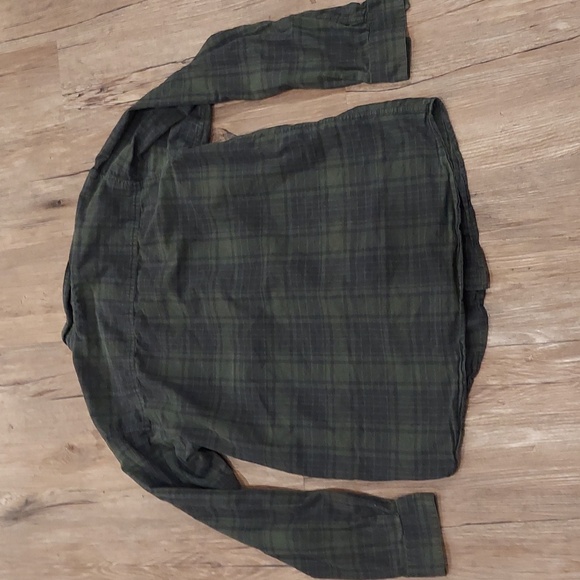 Columbia Men's Button Up Shirt - Picture 3 of 3